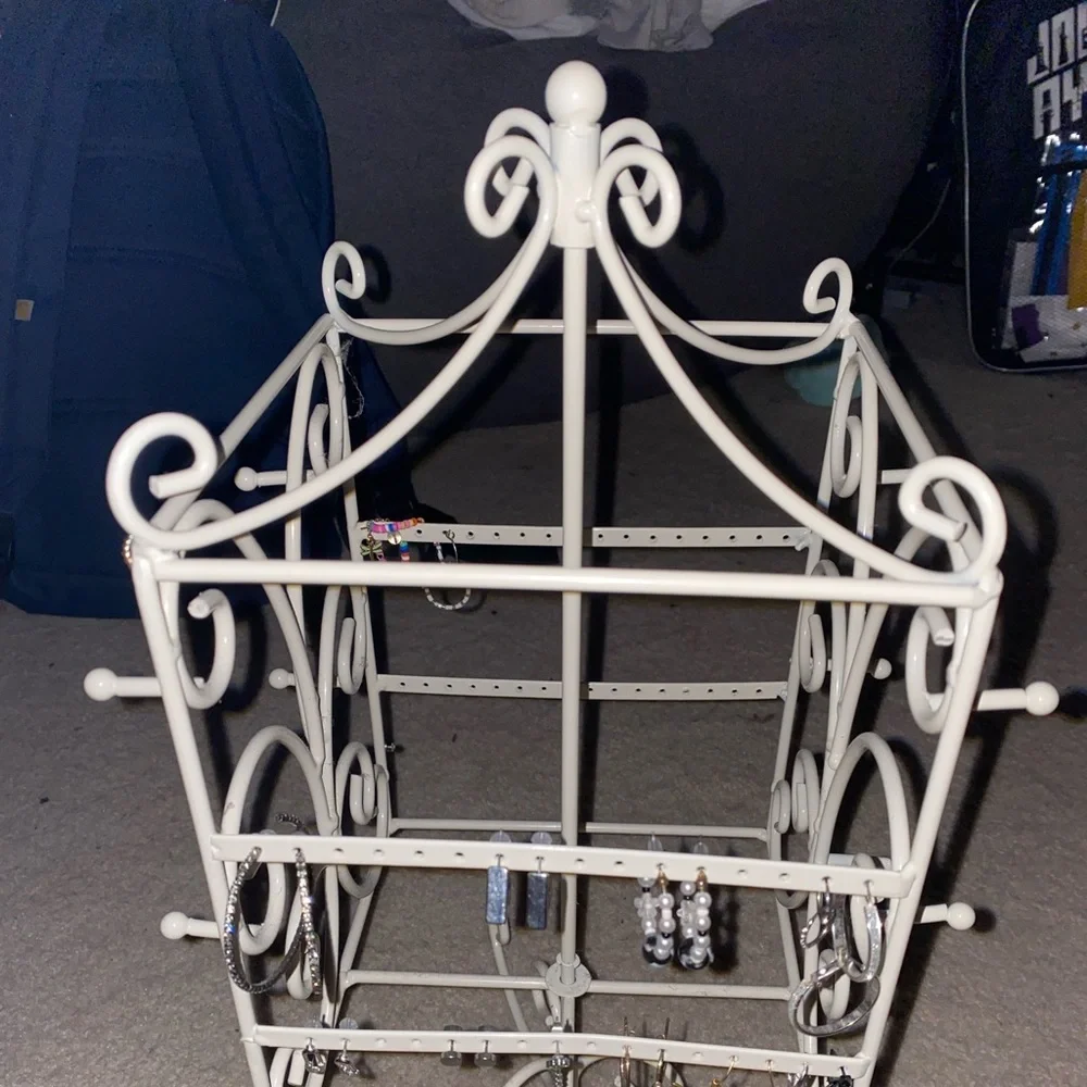 Ivory Spinning Rack - Picture 3 of 4